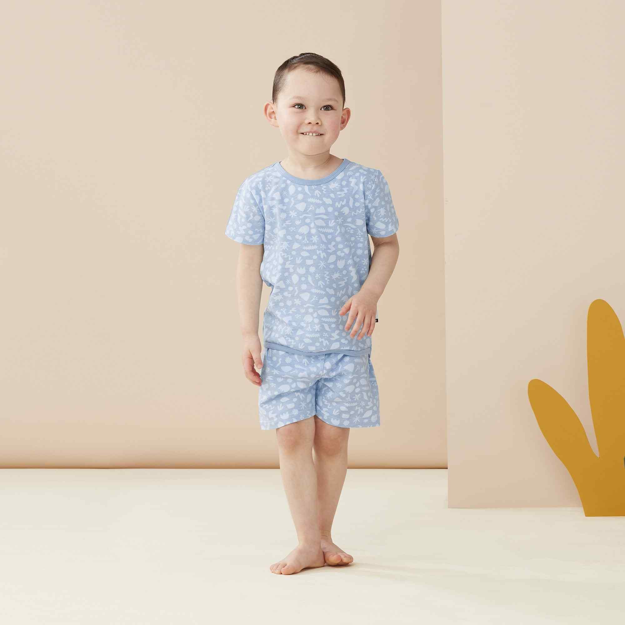 Pyjamas : 2 Piece set Short Sleeve TOG: 0.2 Size: 5 Years Colour: Shadow Lands