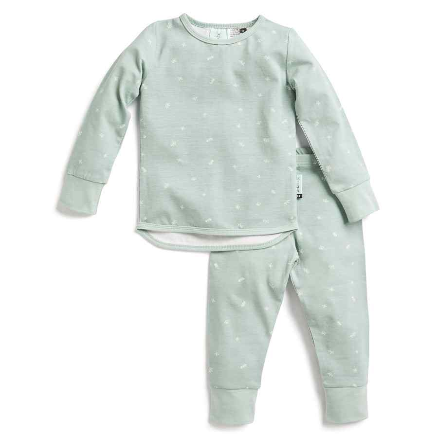 Pyjamas : 2 Piece set Long Sleeve TOG: 0.2 Size: 3 Years Colour: Sage