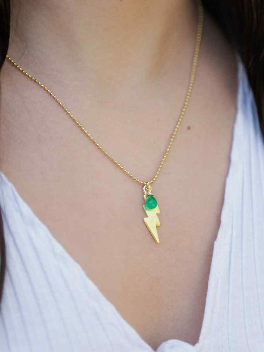 Collar Huellas Rayo Ónix Verde